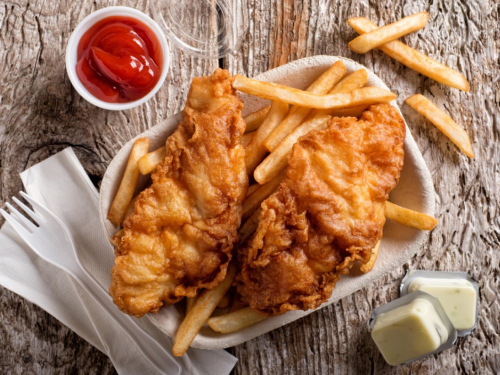 Fish, Chips and Gourmet Seafood Cafe/Takeaway for Sale Sunshine Coast #5355FO