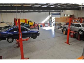Workshop plus Optional Car Yard – Ref: 2471